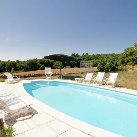 Prázdninový dům Holiday Home In Roussines With Private Pool, Cleaning Included Roussines