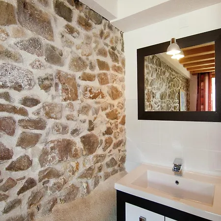 Holiday Home In Roussines With Private Pool, Cleaning Included Prázdninový dům Roussines